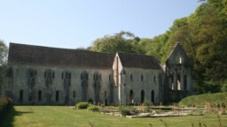 Eure. Radepont: a book and spirituality fair at the abbey of Fontaine