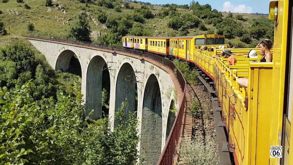 cerdagne yellow train