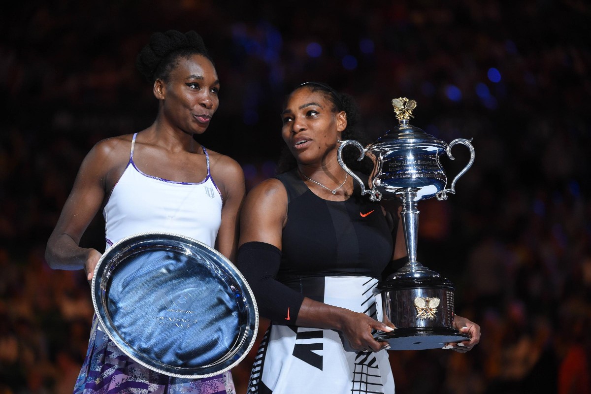 Serena and Venus Williams after the 2017 Australian Open final. Lapresse