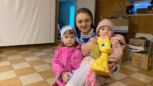 Religious in Ukraine.  Sister Svitlana: "I pray to snatch his help from God"