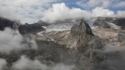 "The Caravan of the Glaciers": discovering the Marmolada and the Montasio glacier