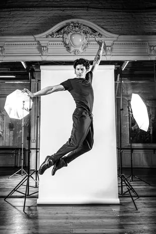 "Cada vez que salto siento libertad, como si mi alma abandonara mi cuerpo momentáneamente. Volar es una sensación única", reconoce la figura del American Ballet Theatre de Nueva York