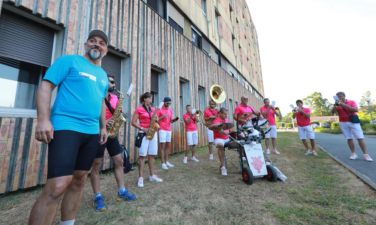 On August 6, start of the sports challenge in front of the Dax hospital center, in music with the Los Deusky band.