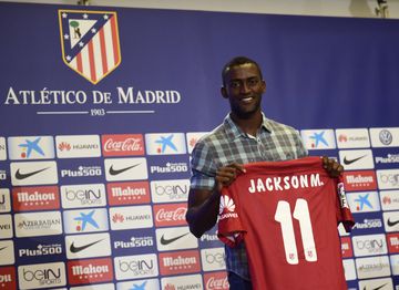 Jackson poses as a new Atlético player.