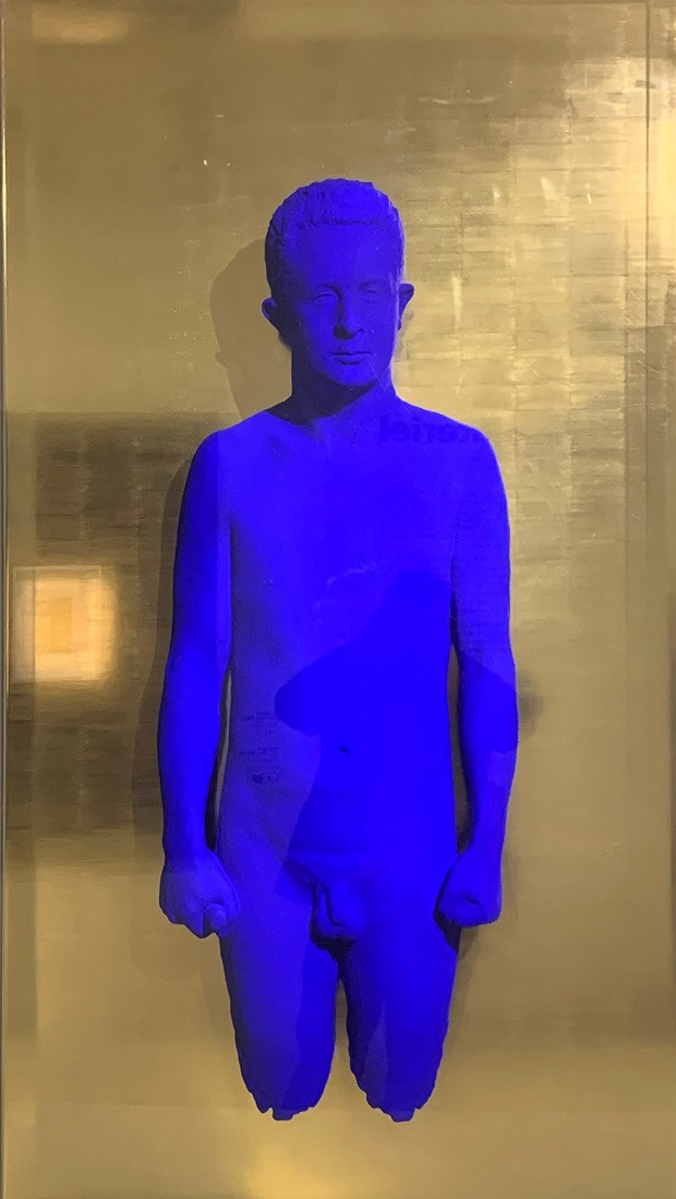 Portrait-relief of Claude Pascal (1962) by Yves Klein, presented in the exhibition 