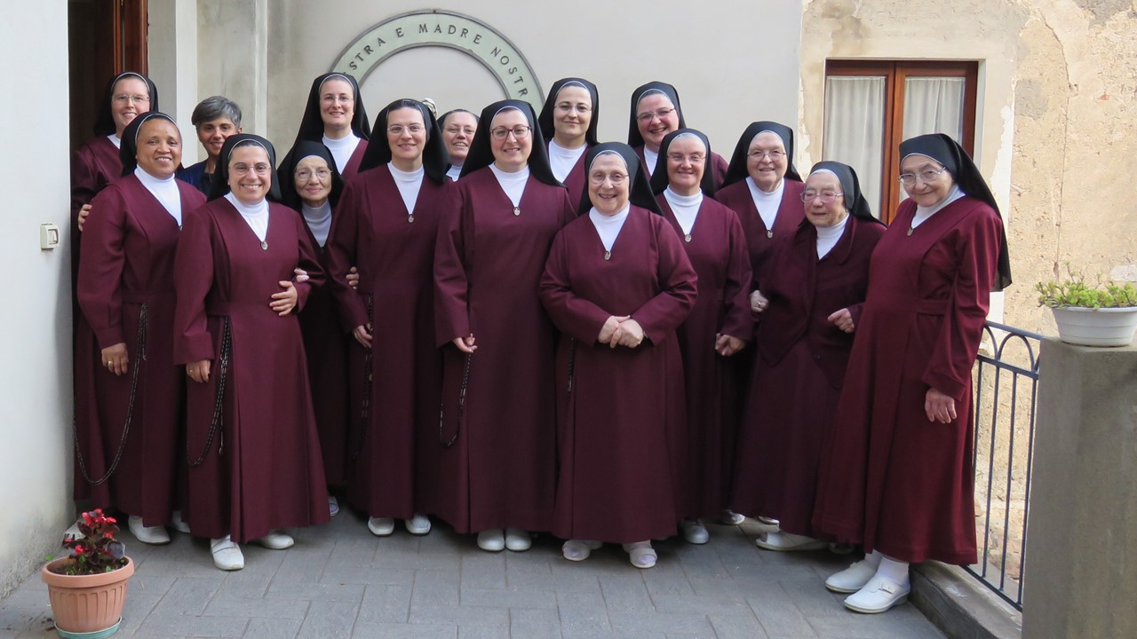 cloister. redemptorist nuns scala