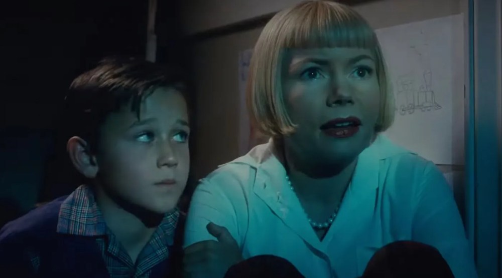 Mateo Zoryon Francis-DeFord and Michelle Williams in The Fabelmans