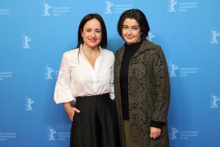 Maite Alberdi y Paulina Urrutia en la Berlinale.